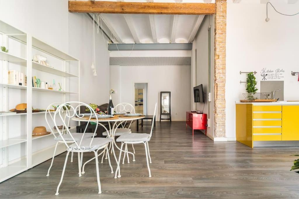 120 Sqm Loft-Style Apartment Beach Royal Marina Valencia Exteriör bild