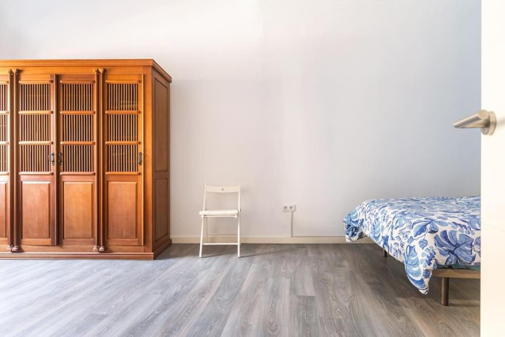 120 Sqm Loft-Style Apartment Beach Royal Marina Valencia Exteriör bild